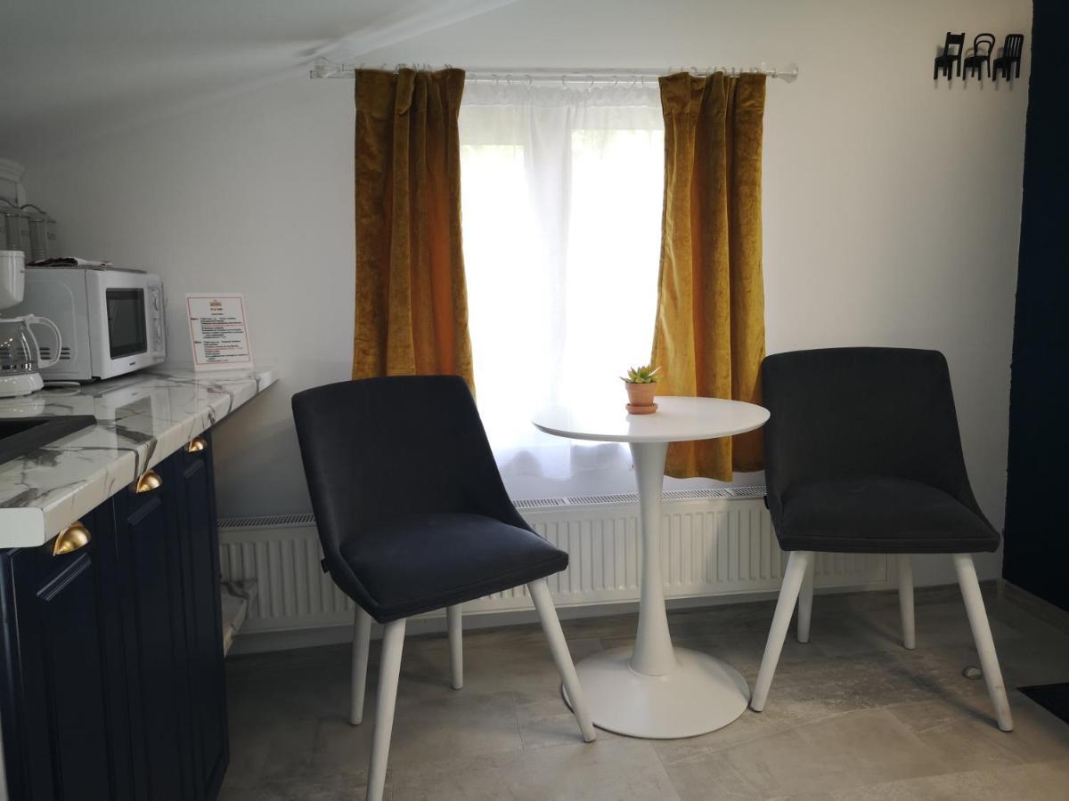 Ivy Boutique Apartment Brasov Exterior photo
